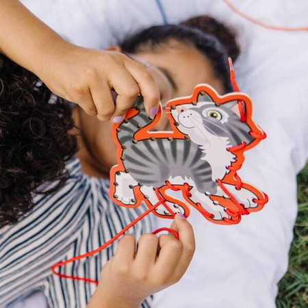 Sznurowanie dla dzieci Zwierzęta do przeplatania Pupile Melissa & Doug 13782