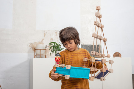 Drewniane klocki konstrukcyjne Mini Trigonos - 85 el.