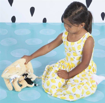 Pluszowa karmiąca mama z kociakami Manhattan Toy