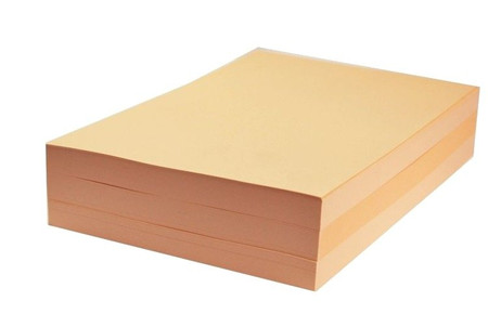 Papier kolorowy brzoskwiniowy A4 120g ryza 100 arkuszy
