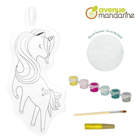 Jednorożec z materiału do pomalowania