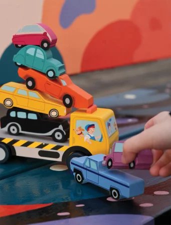 Drewniana ciężarówka z autkami, Tender Leaf Toys