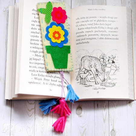 Filc ciemno różowy A4