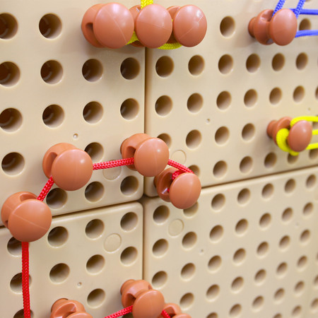 Zestaw Kołeczki i Sznurki - Tablica Naukowo-Kreatywna Masterkidz 260 Elementów