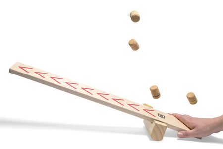 BS Toys, Drewniana wyrzutnia XL 70 cm z korkowymi kulami