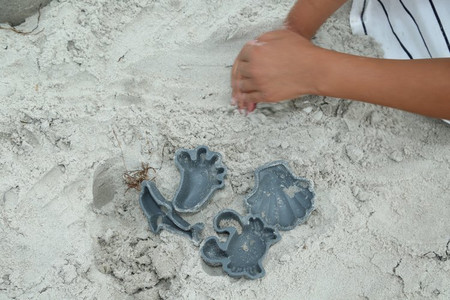 Silikonowe Foremki do piasku 4 szt. Scrunch - Wiśniowy