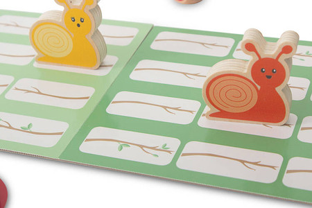 BS Toys, Drewniana gra  - Wyścig ślimaków