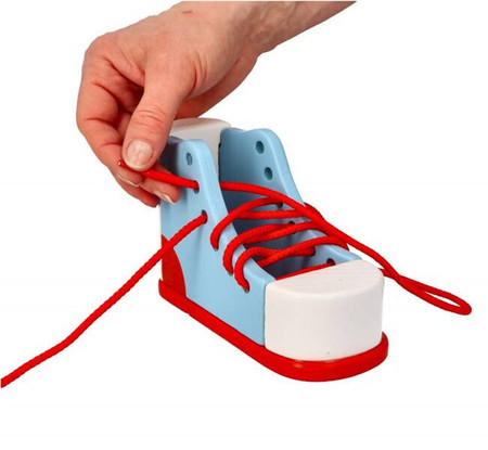 Drewniany but do sznurowania nauka sznurowania Goki