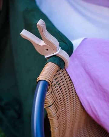 Zestaw 4 drewnianych klipsów Trigonos