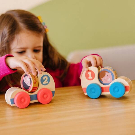 Dwa drewniane samochodziki wyścigowe GO Tots Melissa and Doug
