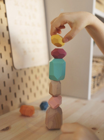 Nauka przez zabawę Pudło Nienudno dla dzieci od 3 lat