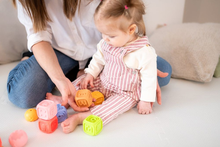 Zestaw sensoryczny Klocki i Piramida 13 el. Tullo