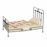 Łóżeczko metalowe dla lalek | Egmont Toys®