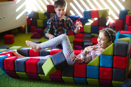 Materiałowe klocki magnetyczne XXL JollyHeap 150 szt. JOY