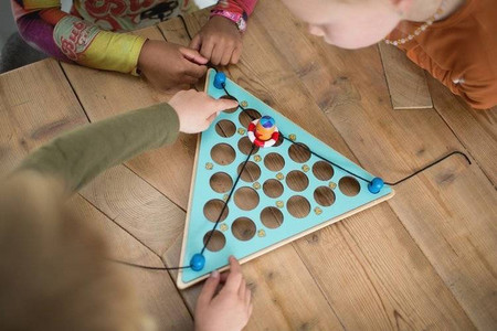 BS Toys, drewniana gra zręcznościowa na współpracę Uratuj Ralfa