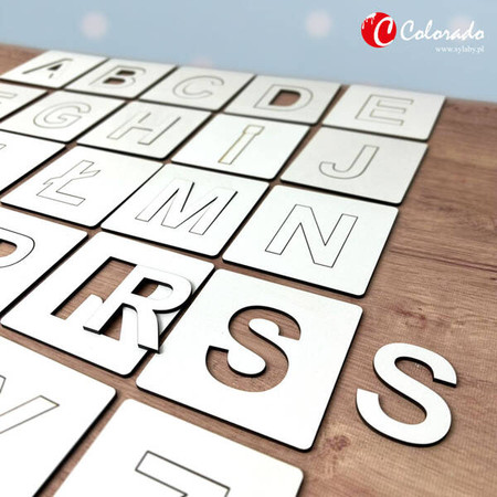 Alfabet - drewniana układanka i szablon do odrysowywania 2w1