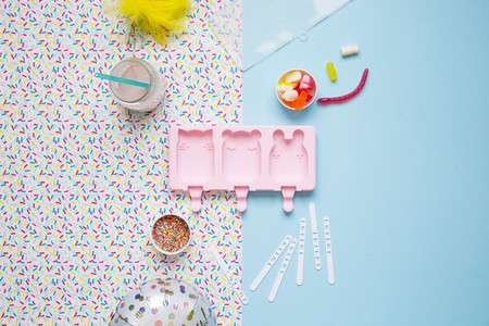 Silikonowe foremki do lodów We Might Be Tiny - Yellow