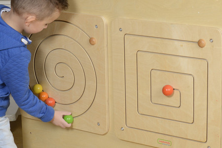 MASTERKIDZ Tablica Przesuwna Spiralny Labirynt