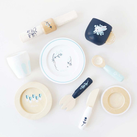 Drewniany zestaw obiadowy, akcesoria kuchenne dla dzieci zabawka Le Toy Van