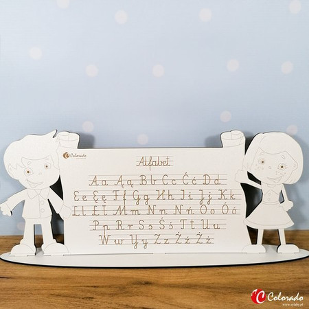 Drewniana tabliczka z polskim alfabetem do postawienia