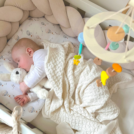 CLASSIC WORLD Pastelowy Zestaw dla Niemowląt Box Pierwsze Zabawki od 0 do 6 miesiąca