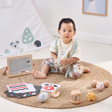 VIGA Zestaw Zabawek Edukacyjnych "Grow-with-Me Box" Pudełko Box od urodzenia