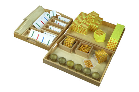 Złoty materiał - koraliki na drucikach