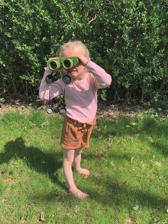 Navir, Lornetka zielono-pomaranczowa z osłoną i paskiem