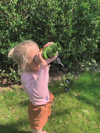 Navir, Lornetka zielono-pomaranczowa z osłoną i paskiem