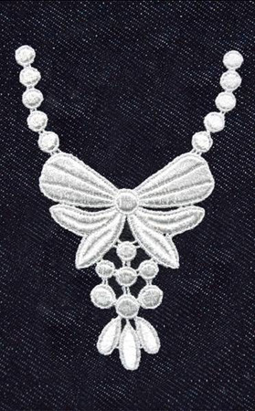 Naprasowanka koronkowa Naszyjnik