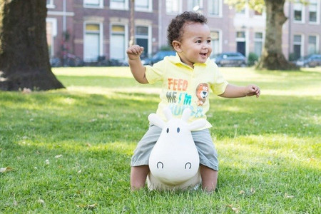 Buiten Speel, Skoczek Krówka Biało-Czarna