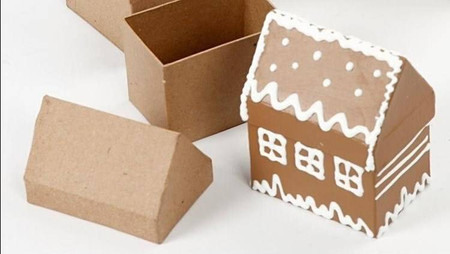 Pudełko Domek z papier-mache H: 10,5 cm