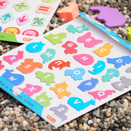 Naklejki papierowe litery do nauki alfabetu