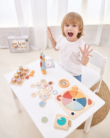 VIGA Zestaw Zabawek Edukacyjnych "Free Spirits" Pudełko Box od 36 miesiąca