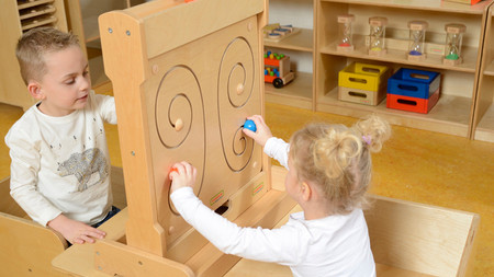 MASTERKIDZ Tablica Przesuwna Kształt Motyla