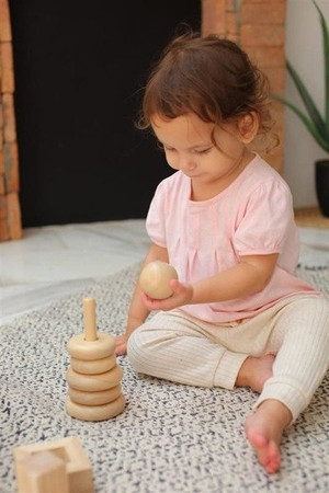 Drewniana wieża - drewno naturalne