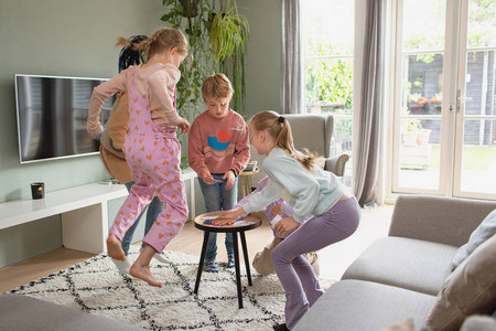 BS Toys,  gra sportowa Naśladuj Wiggle