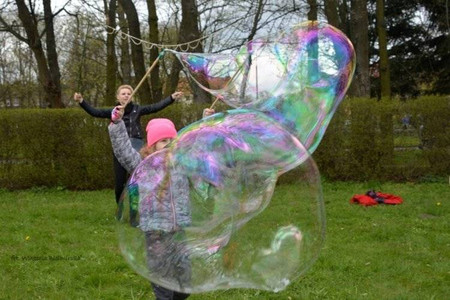 Obręcz do dużych baniek mydlanych ,,Multimotylek’’ - Słupskie Bańki Mydlane