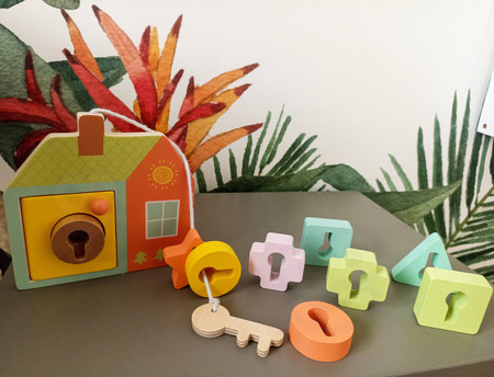 CLASSIC WORLD Drewniana Przeplatanka Klocki do Nawlekania Klucze i Drzwi 11 el.