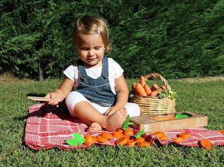 Drewniana gra zręcznościowa Posiekaj marchewkę 5l+ MILANIWOOD