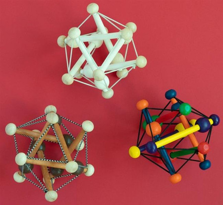 Brązowa elastyczna bryła Skwish z koralikami 214250-Manhattan Toy, zabawki rozwojowe