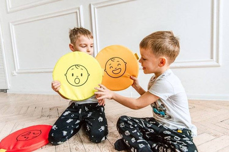 Poduszki edukacyjne zestaw Emocje 6szt Ekoskóra