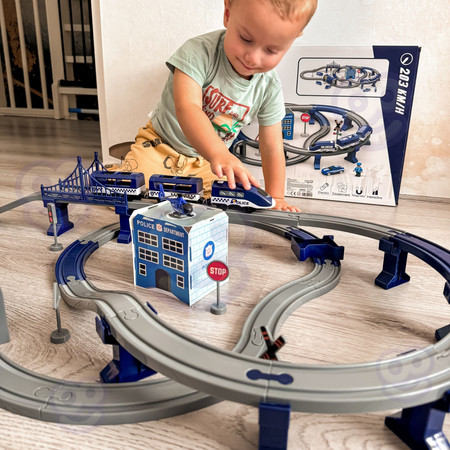 WOOPIE Kolejka  Elektryczna Tor samochodowy Komisariat Policji Helikopter Auta 92 el.