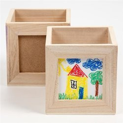 Drewniany pojemnik na długopisy z okienkiem