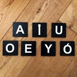 Samogłoski – Układanka Dwukolorowa