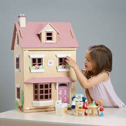 Drewniany trzypiętrowy domek dla lalek z wyposażeniem, Foxtail Villa, Tender Leaf Toys