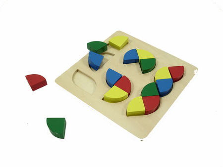Moyo Montessori | Kolorowa układanka - wariacje figur OST0296_HTO0296